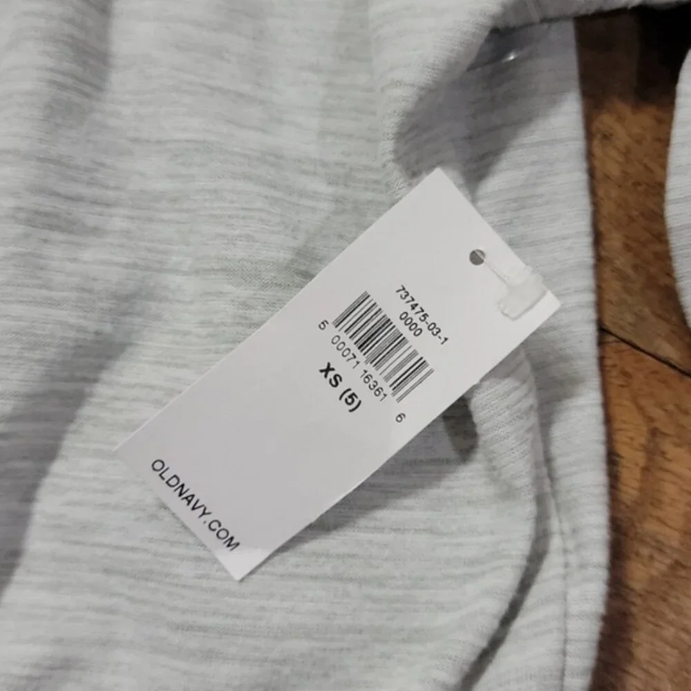 Old Navy discounts items